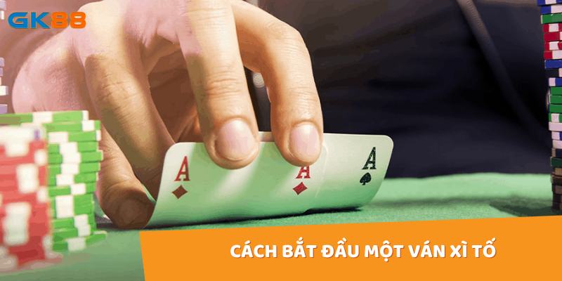 Một ván chơi xì tố 5 cây bắt đầu khi mỗi người chơi được chia 5 lá bài
